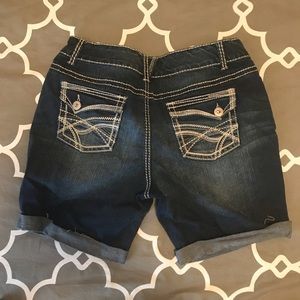 Maurices size 9/10 shorts